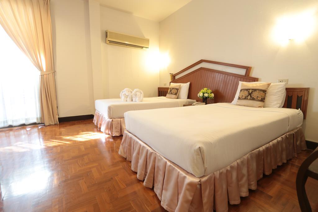 Baiyoke Chalet Hotel Mae Hong Son Exterior photo