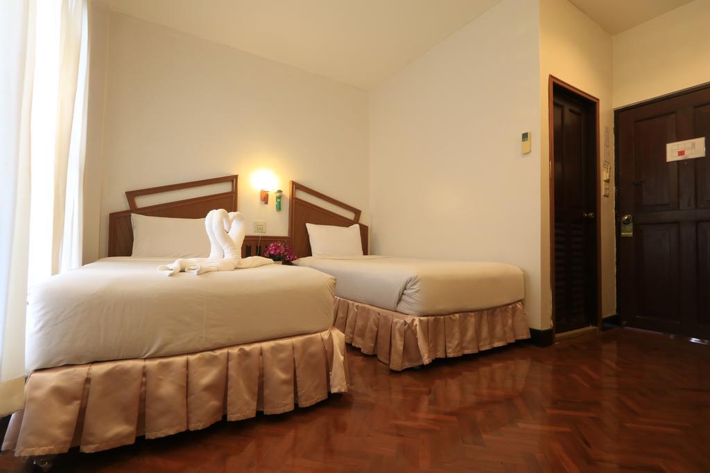Baiyoke Chalet Hotel Mae Hong Son Exterior photo