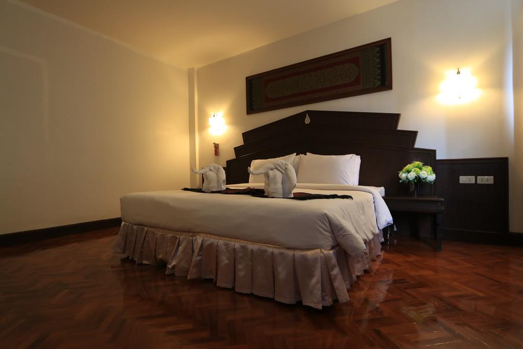 Baiyoke Chalet Hotel Mae Hong Son Exterior photo