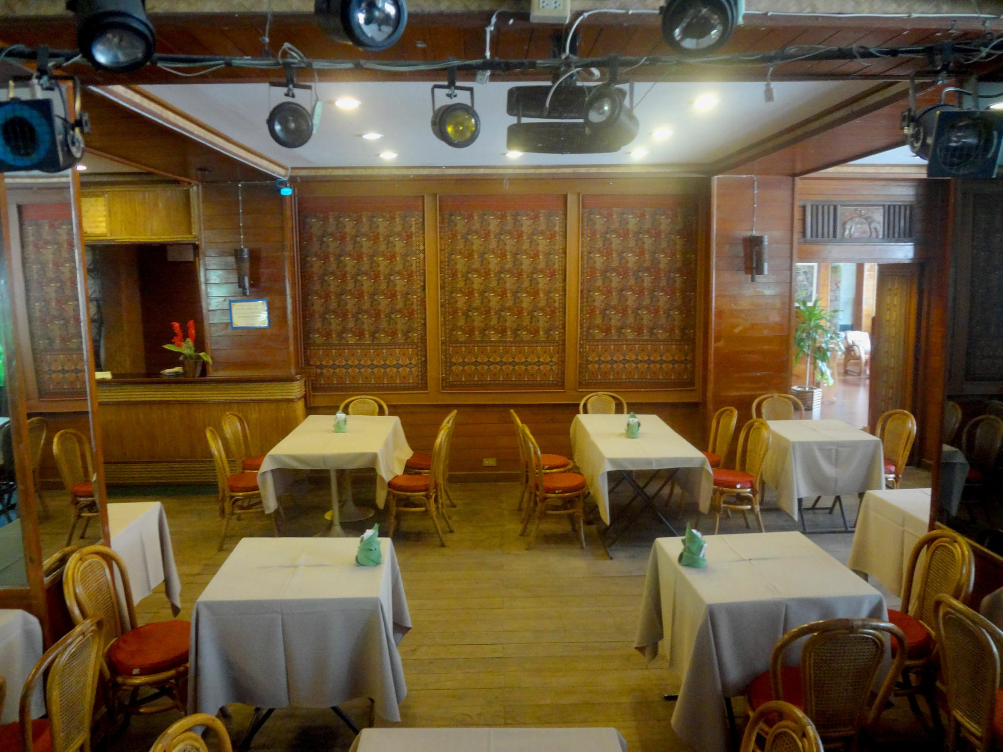 Baiyoke Chalet Hotel Mae Hong Son Exterior photo