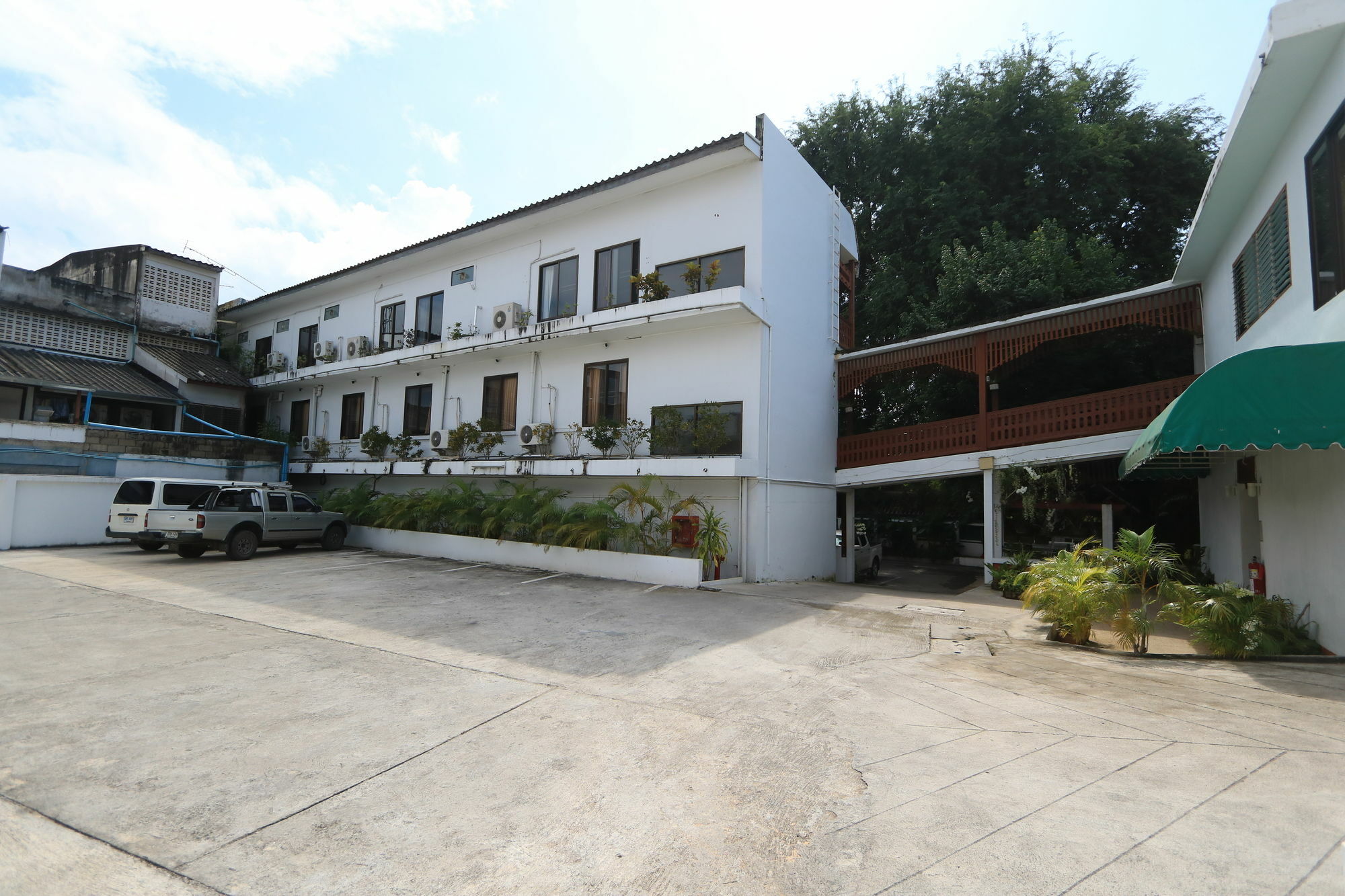 Baiyoke Chalet Hotel Mae Hong Son Exterior photo