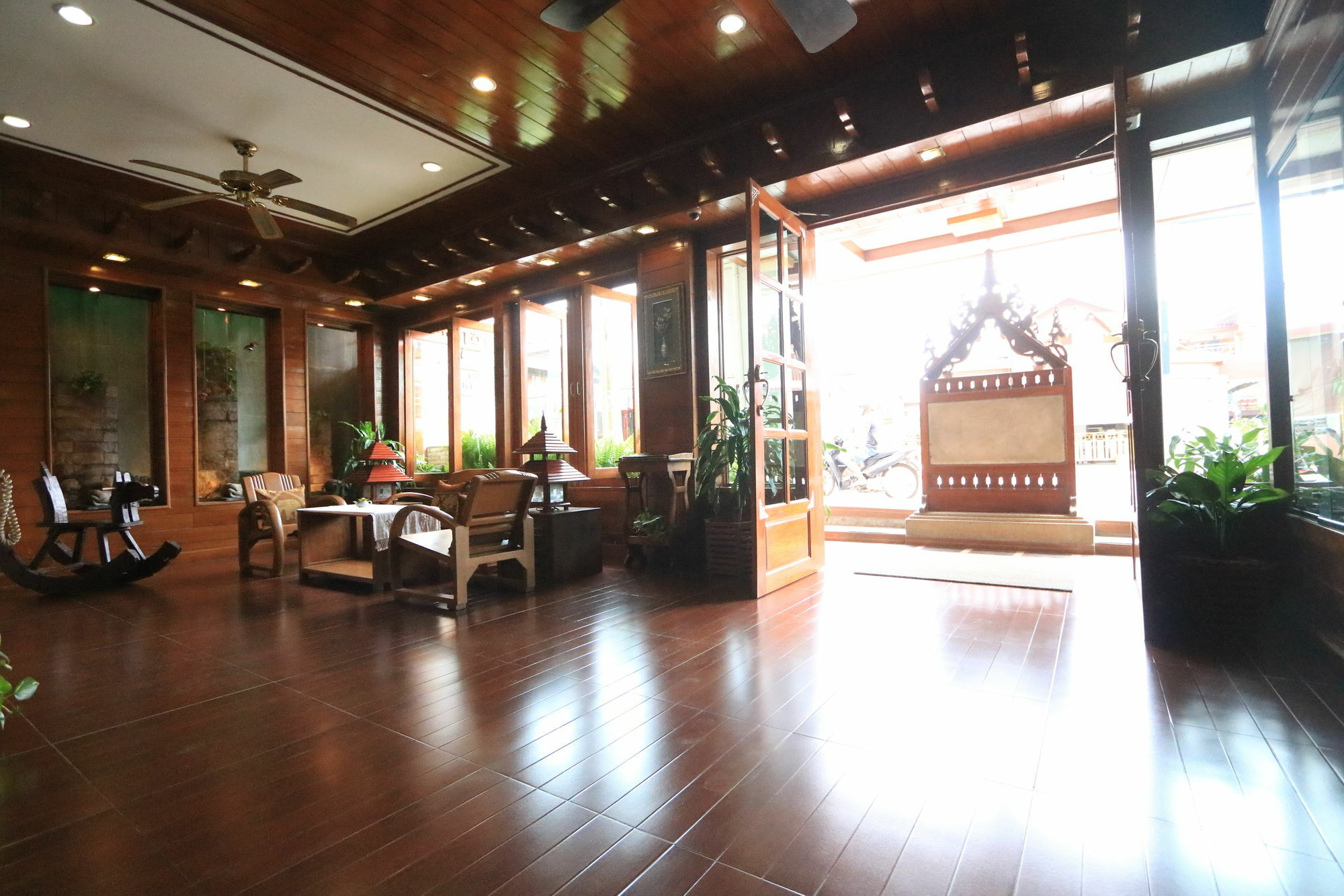 Baiyoke Chalet Hotel Mae Hong Son Exterior photo