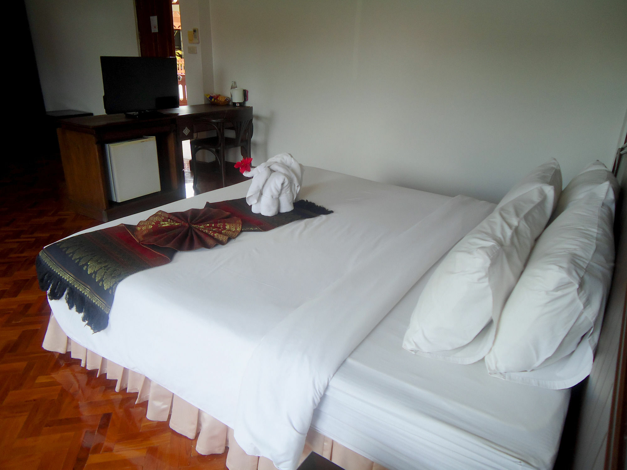 Baiyoke Chalet Hotel Mae Hong Son Exterior photo